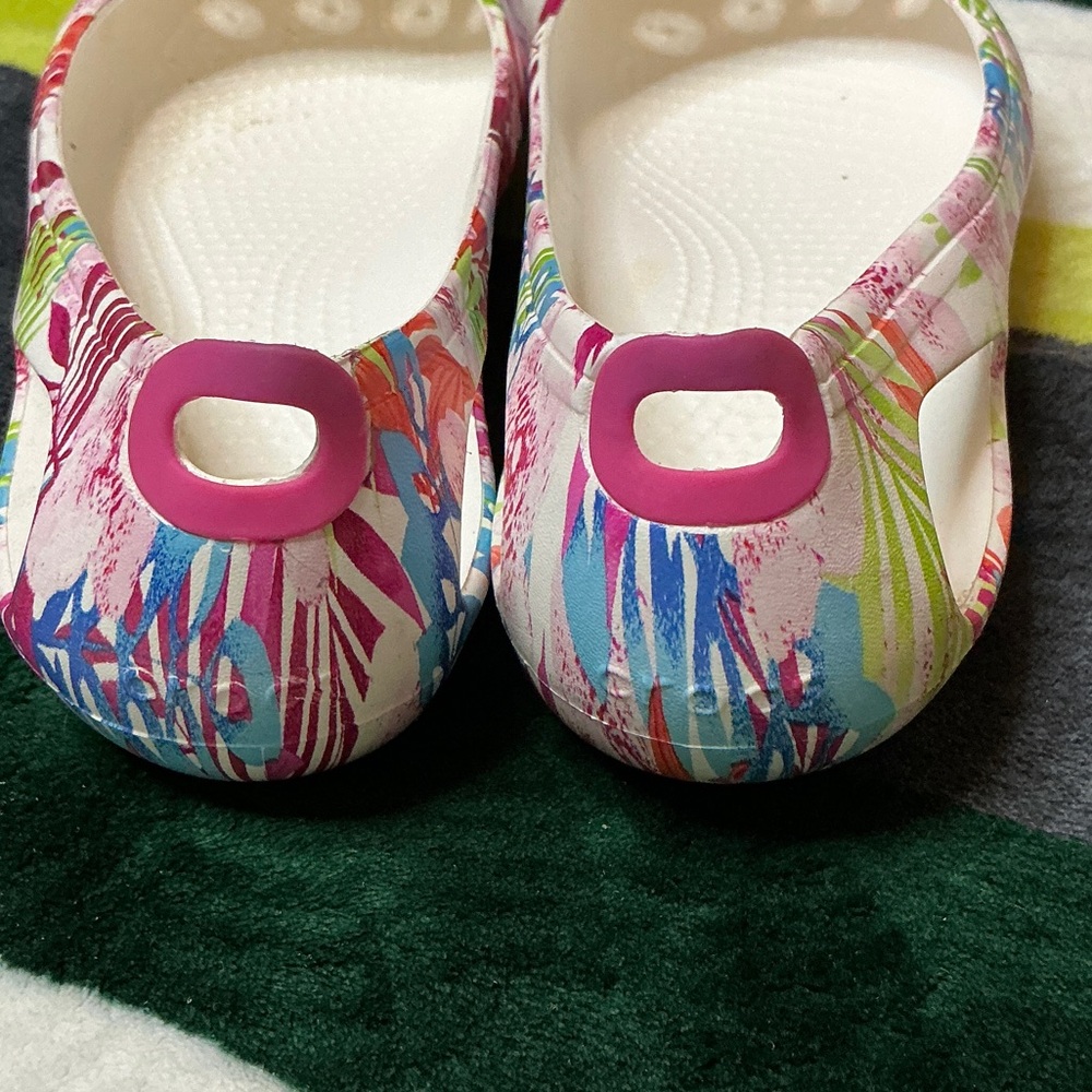CROCS Colorful Floral Women's Flats Size 7 - Picture 9 of 9